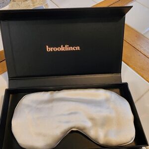 New! Brooklinen Mulberry Silver Sleep Eyemask